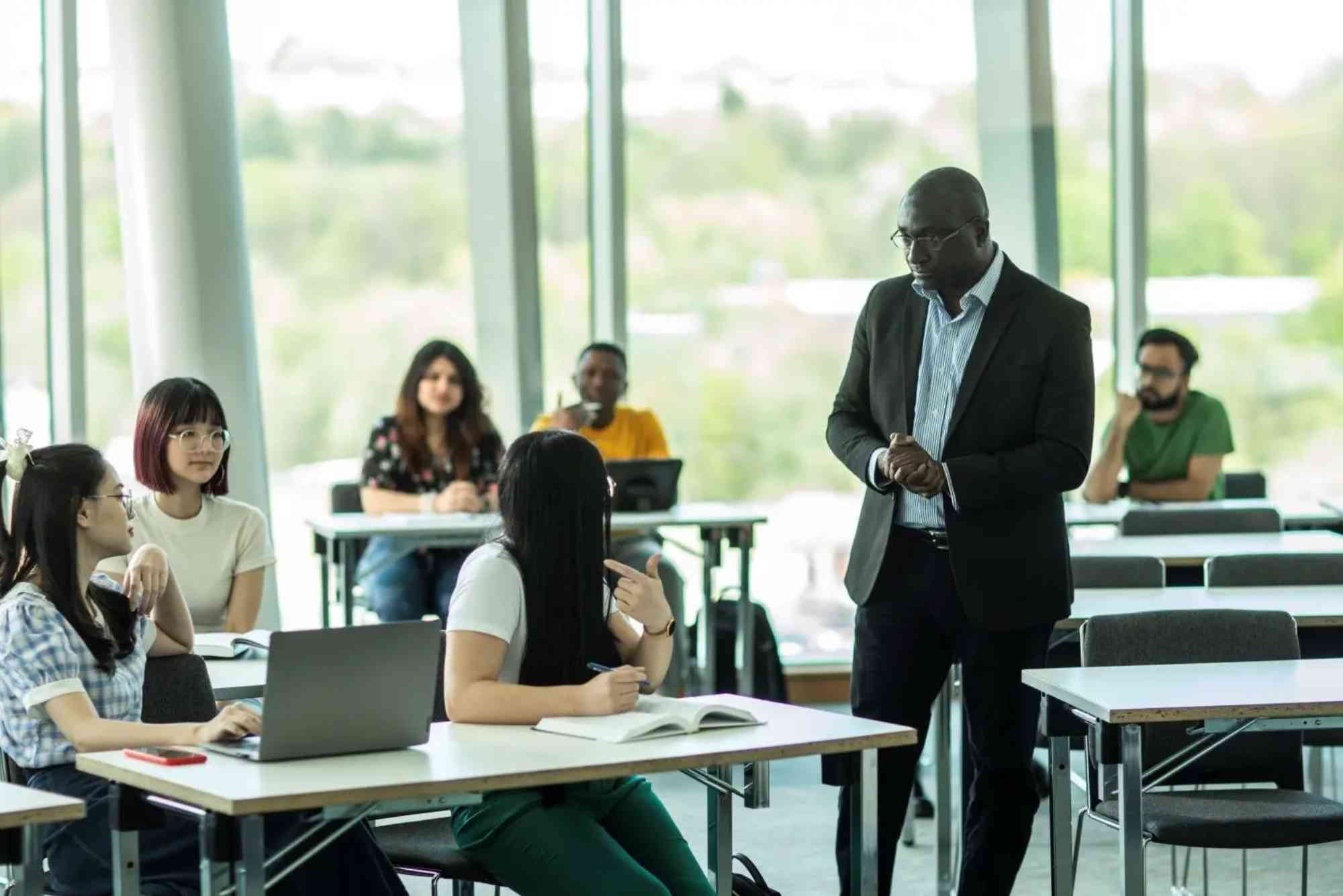 خطط تعليمية تواكب المتغيرات